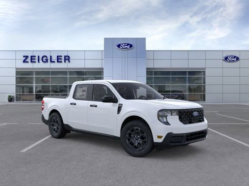 New 2026 Ford Maverick XLT w/ XLT Luxury Package FWD image 7