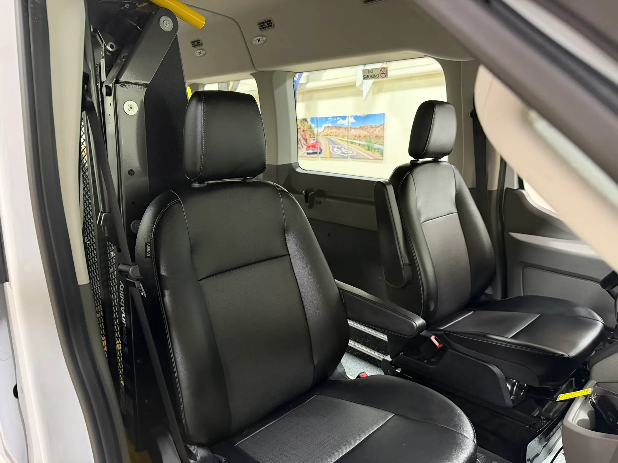 Used 2023 Ford Transit 350 XL RWD image 36