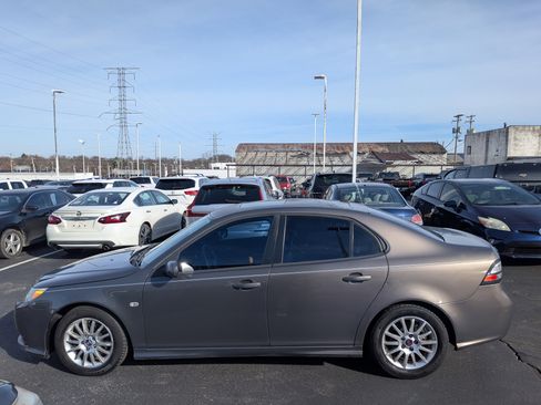 Used 2008 Saab 9-3 2.0T w/ Moonroof Package image 6