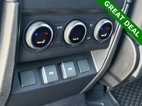 Used 2023 Land Rover Defender 130 SE image 39