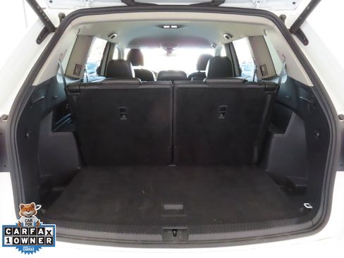 Used 2025 Volkswagen Atlas SE image 24