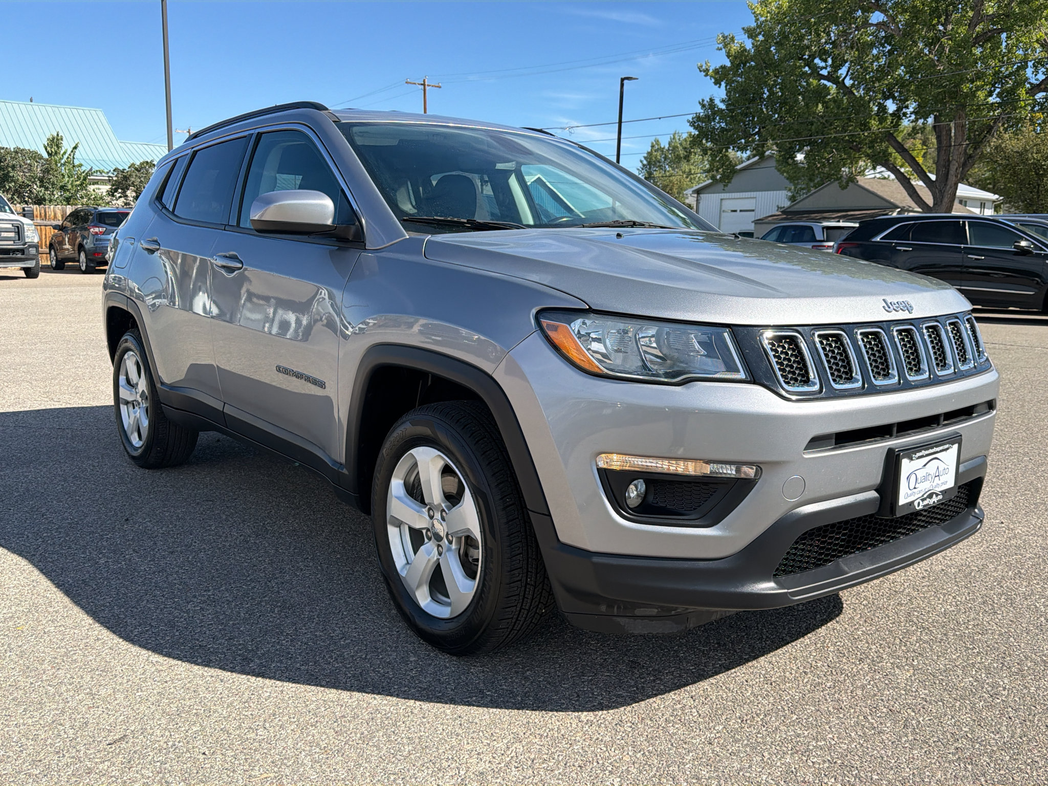 Used 2019 Jeep Compass Latitude w/ Cold Weather Group AWD/4WD image 5