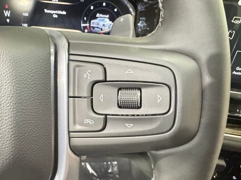 New 2025 GMC Sierra 1500 Elevation image 17