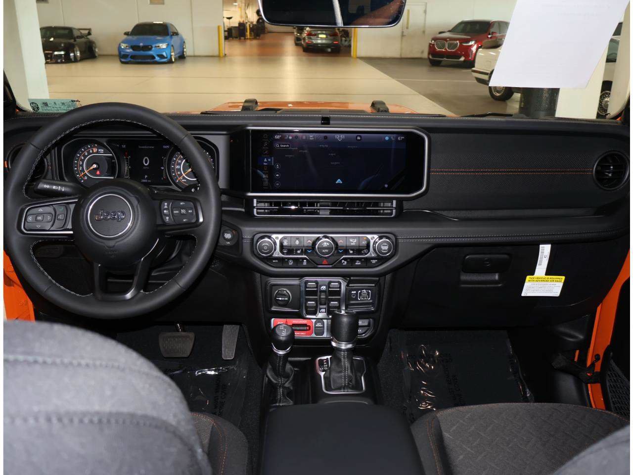 Used 2025 Jeep Gladiator Mojave w/ Safety Group AWD/4WD image 16