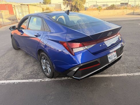 Used 2024 Hyundai Elantra SEL FWD image 14