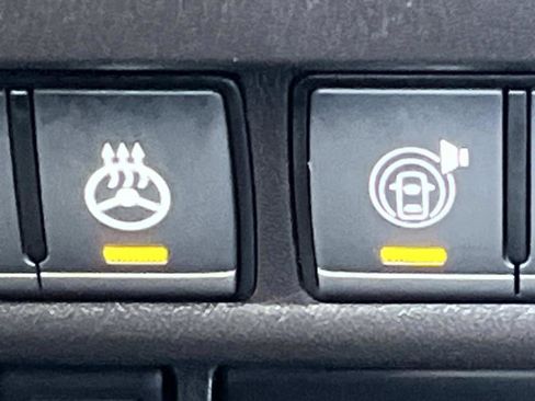 Used 2024 Nissan Armada SL image 37