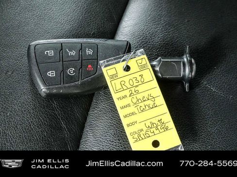 Used 2025 Chevrolet Tahoe LT RWD image 40