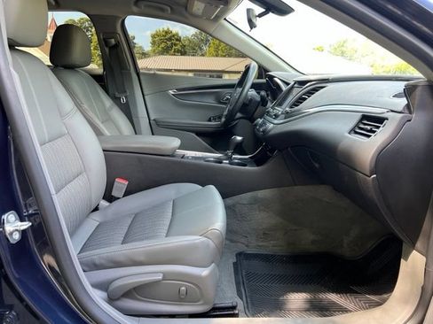 Used 2019 Chevrolet Impala LS FWD image 23