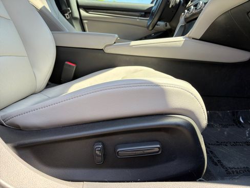 Used 2018 Honda Accord EX-L image 30