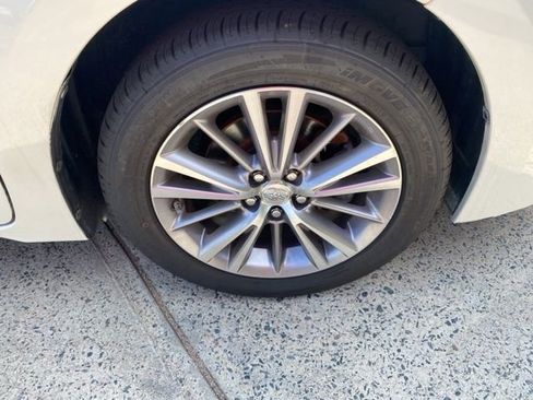 Used 2015 Toyota Corolla LE image 12