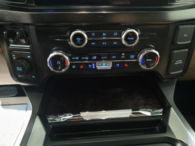 Used 2023 Ford F350 Lariat w/ Lariat Ultimate Package AWD/4WD image 30