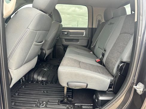 Used 2017 RAM 2500 SLT w/ Off Road Package image 29