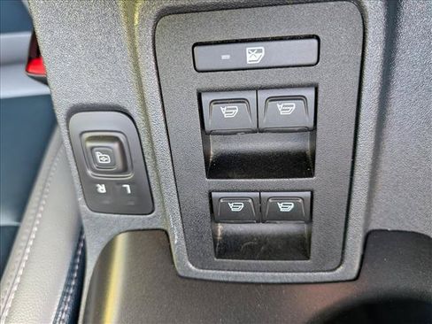 Used 2021 Ford Bronco First Edition AWD/4WD image 33