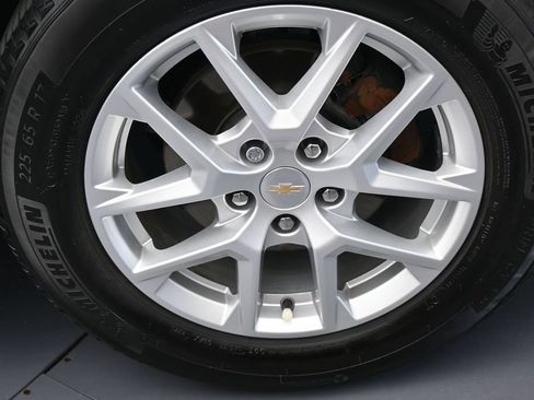 Used 2024 Chevrolet Equinox LS w/ Driver Confidence II Package FWD image 39