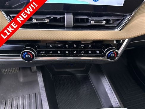 Used 2025 Chevrolet Equinox ACTIV w/ Safety and Technology Package image 17