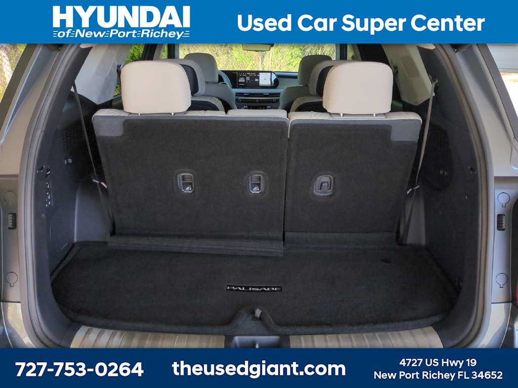 Used 2025 Hyundai Palisade Calligraphy FWD image 12