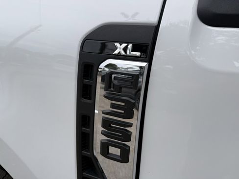 Used 2025 Ford F350 XL w/ 360-Degree Camera Package image 12