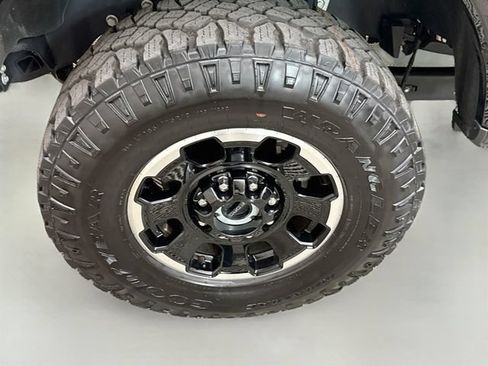 Certified 2026 Ford F350 Platinum w/ Tremor Off-Road Package AWD/4WD image 32