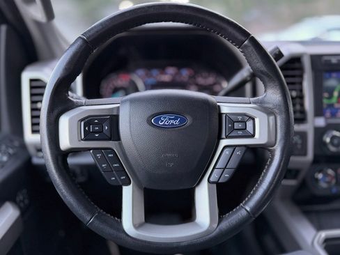 Used 2020 Ford F350 Lariat w/ Lariat Ultimate Package image 7