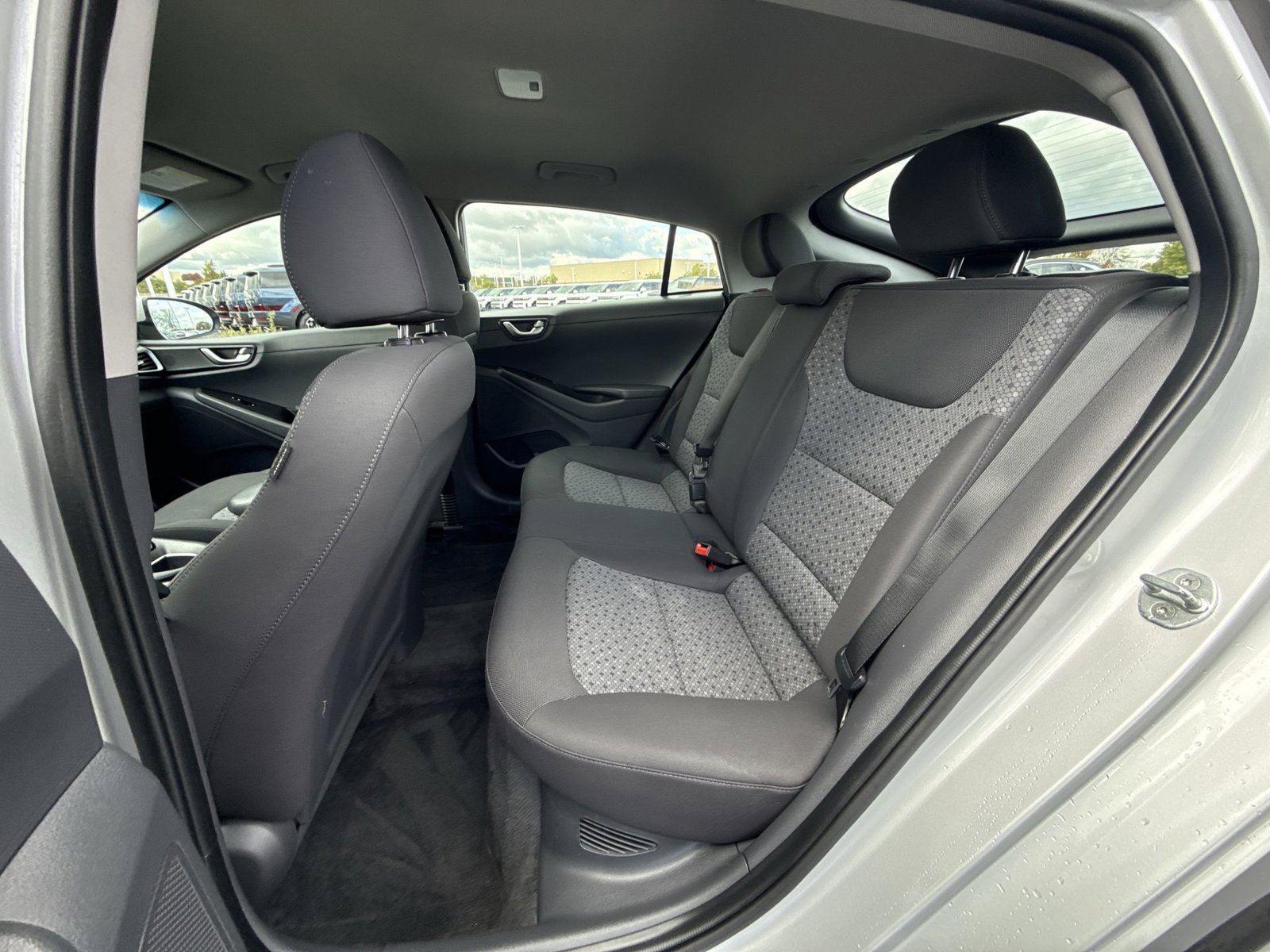 Used 2019 Hyundai Ioniq Blue FWD image 22