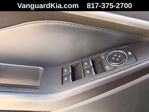 Used 2020 Ford Explorer XLT image 18