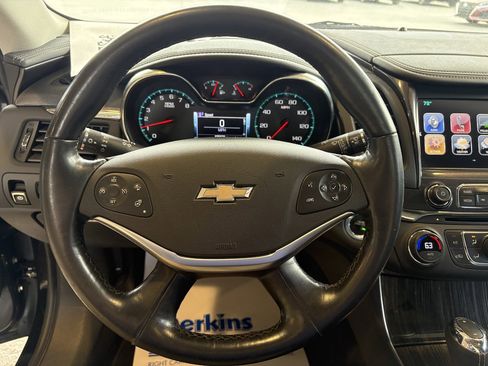 Used 2017 Chevrolet Impala Premier w/ Enhanced Convenience Package FWD image 11