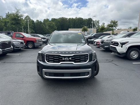 Used 2023 Kia Telluride SX Prestige AWD/4WD image 3