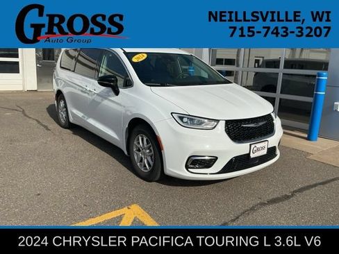 Used 2024 Chrysler Pacifica Touring-L FWD image 1