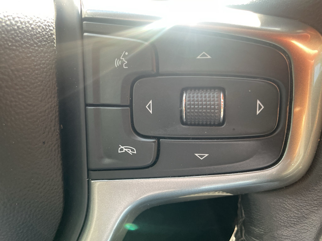 Used 2022 Chevrolet Silverado 1500 RST AWD/4WD image 38