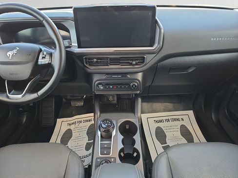 Used 2025 Ford Bronco Sport Badlands image 12