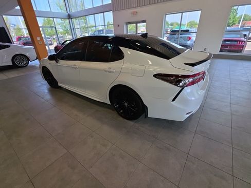 Used 2021 Toyota Camry XSE FWD image 12