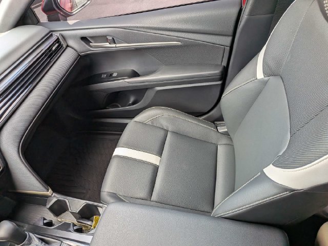 Used 2026 Toyota Camry SE w/ Convenience Package FWD image 17