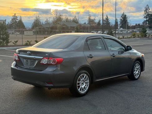 Used 2011 Toyota Corolla LE FWD image 5