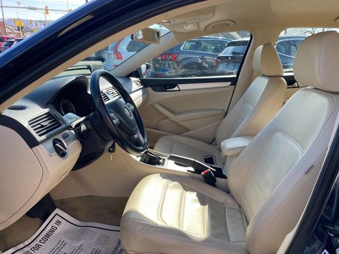 Used 2013 Volkswagen Passat 2.5 SE image 9