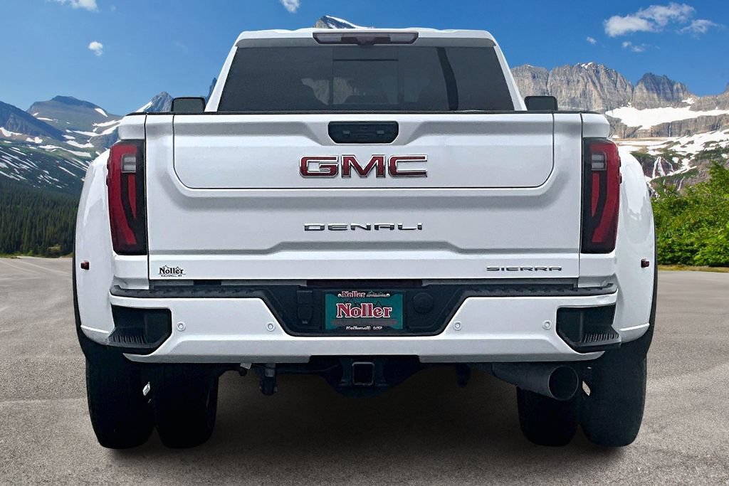 Used 2024 GMC Sierra 3500 Denali w/ Denali Reserve Package AWD/4WD image 4