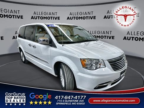 Used 2014 Chrysler Town & Country Limited w/ Luxury Group FWD image 1