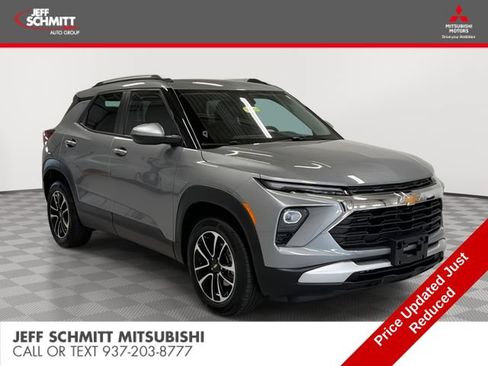 Used 2026 Chevrolet TrailBlazer LT FWD image 1