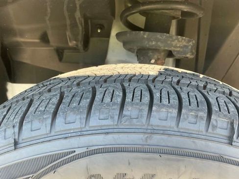Used 2018 Jeep Compass Sport AWD/4WD image 12