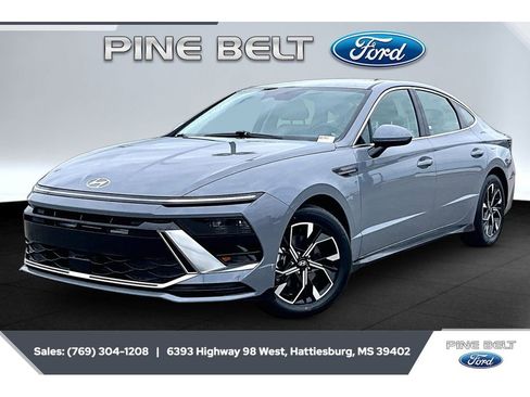 Used 2025 Hyundai Sonata SEL FWD image 10