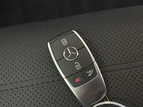 New 2026 Mercedes-Benz GLS 450 4MATIC image 37
