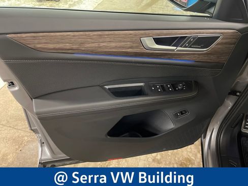 Used 2025 Volkswagen Atlas SEL Premium R-Line AWD/4WD image 17