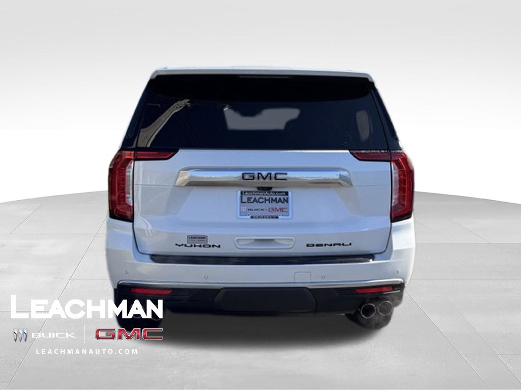 Used 2024 GMC Yukon Denali w/ Advanced Technology Package AWD/4WD image 5