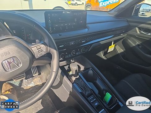 Used 2025 Honda Accord Sport image 12