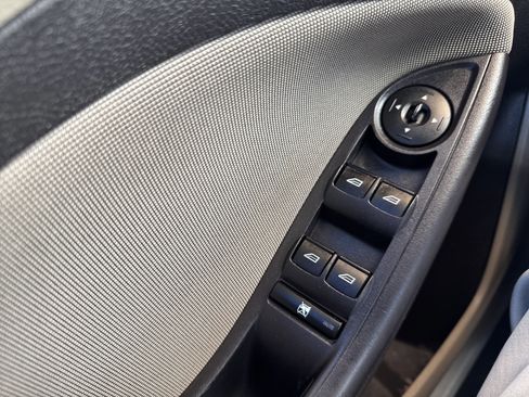 Used 2013 Ford Focus SE image 23