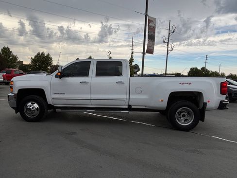 Used 2017 Chevrolet Silverado 3500 LTZ w/ Duramax Plus Package AWD/4WD image 8