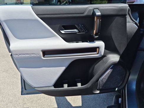 Used 2024 GMC Hummer EV 3X w/ Omega Edition AWD/4WD image 20
