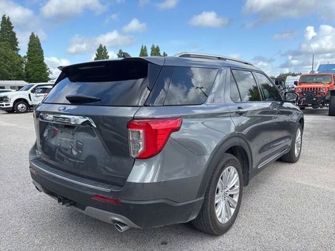 Used 2024 Ford Explorer Limited w/ Limited Technology Package RWD image 5