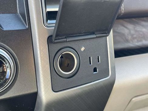 Certified 2020 Ford F150 Limited image 18