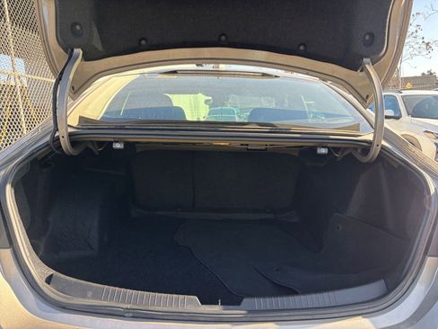 Used 2024 Chevrolet Malibu LT image 33