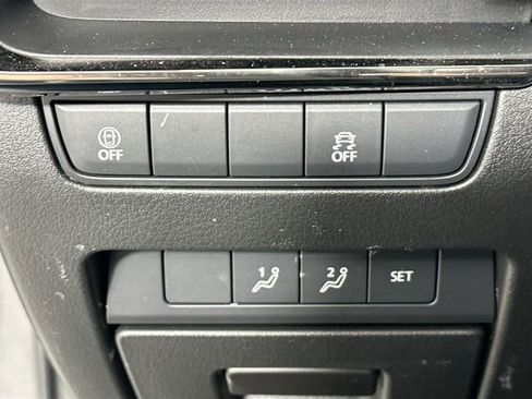 Used 2023 MAZDA MAZDA3 s image 23